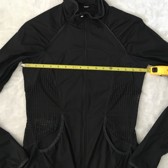 Lululemon Mesh Back Full Zip light weight Women’s Black Jacket Size 4 - Picture 6 of 10